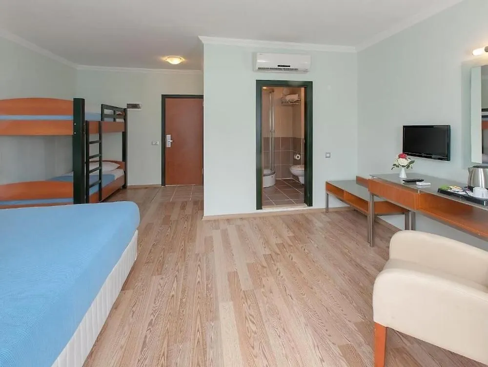Petunya Beach Resort أورتاكنت