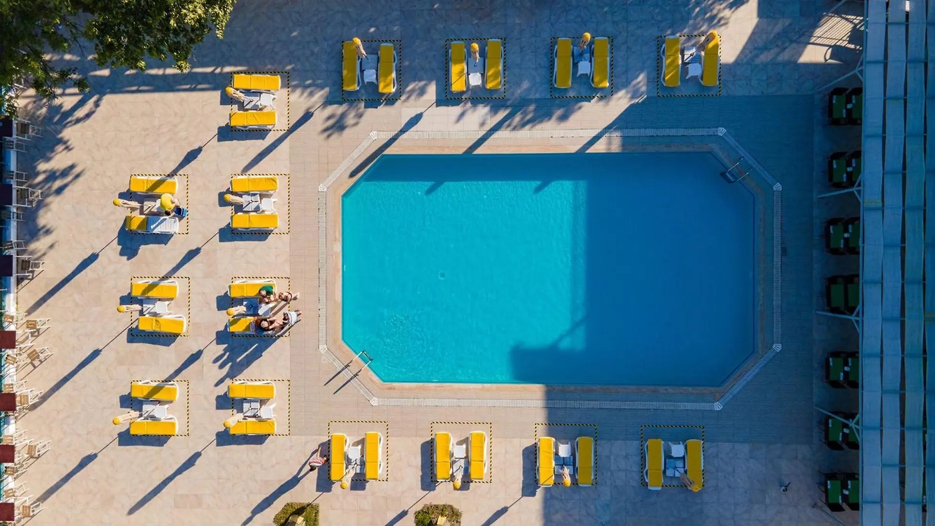 Petunya Beach Resort أورتاكنت