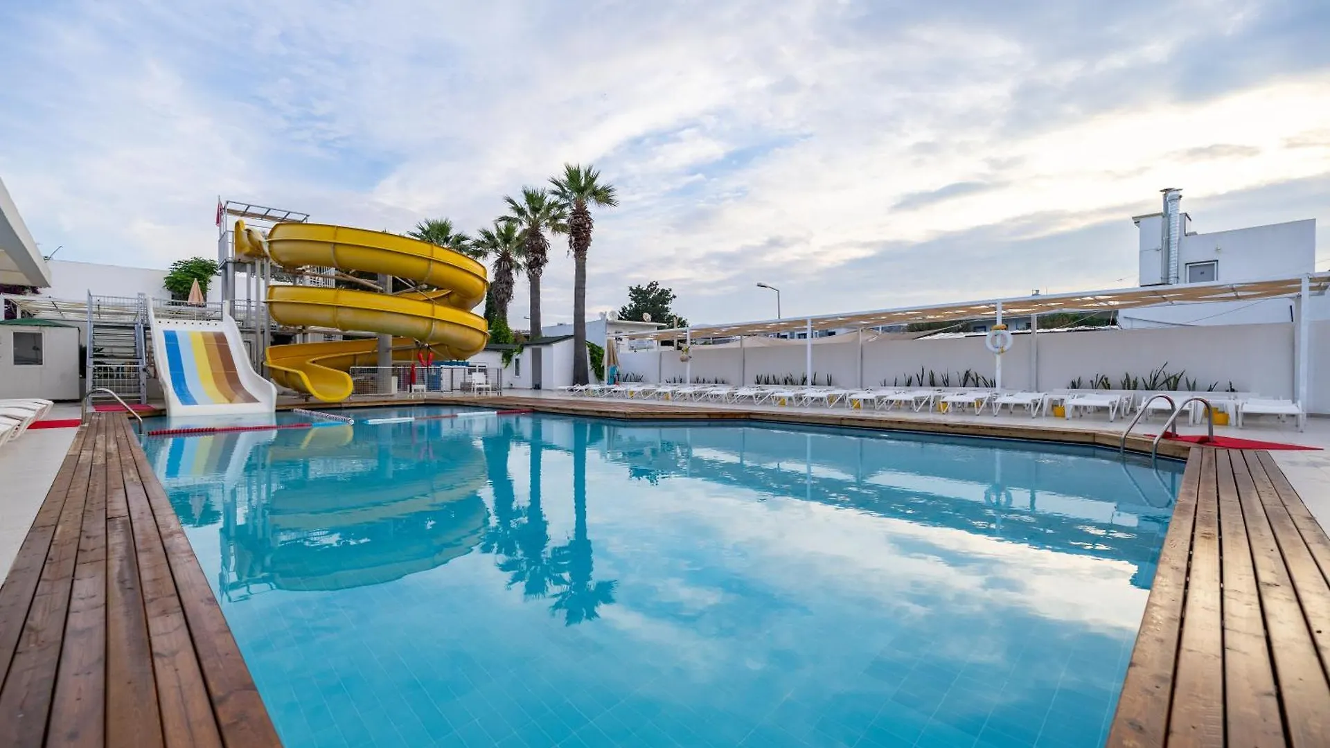 Petunya Beach Resort Ortakent