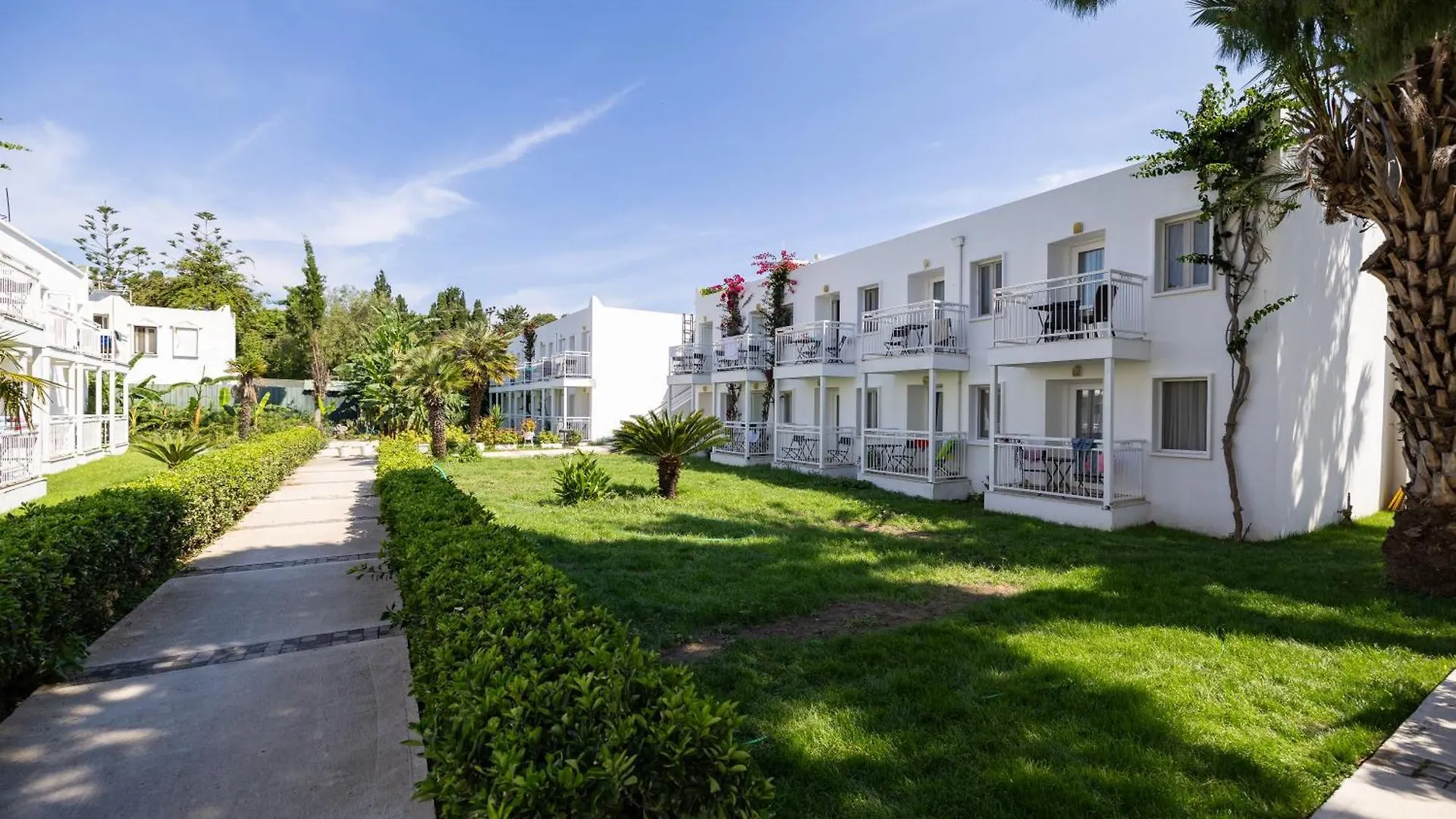 Petunya Beach Resort Ortakent
