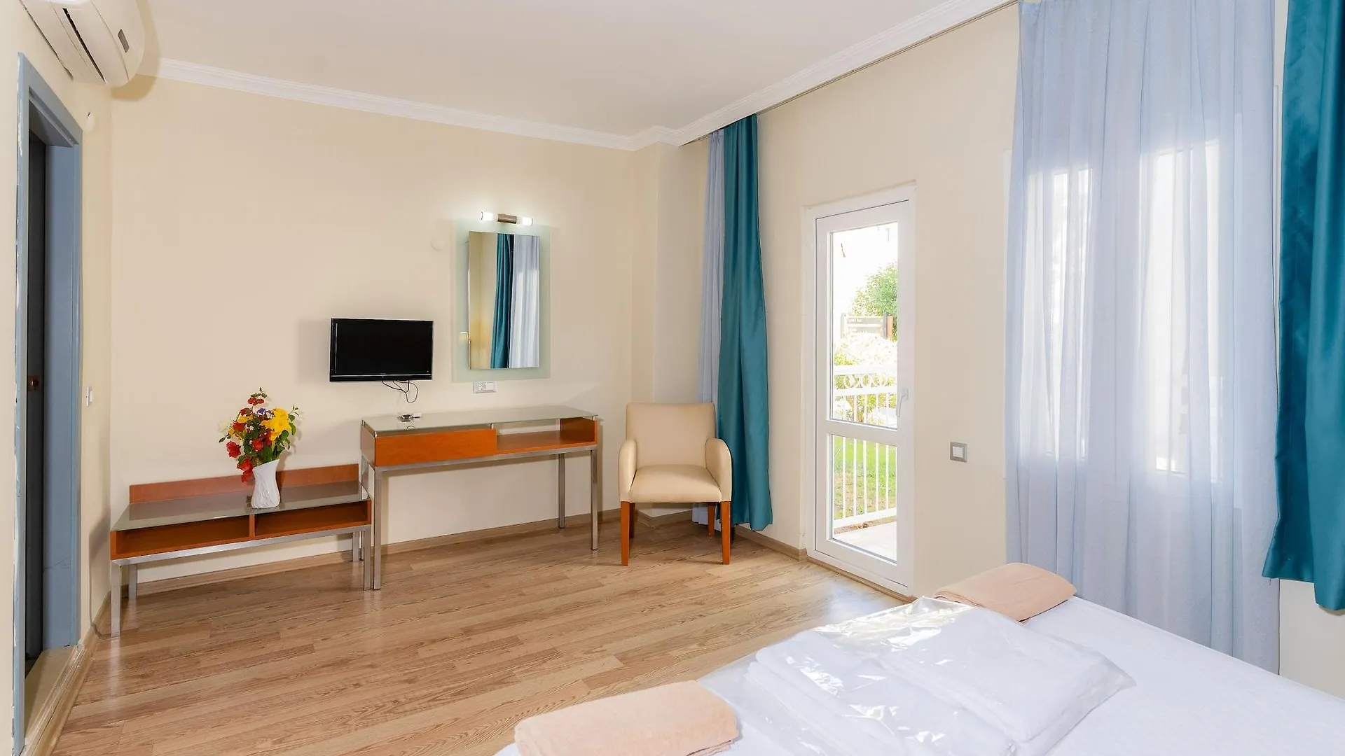 Petunya Beach Resort Ortakent
